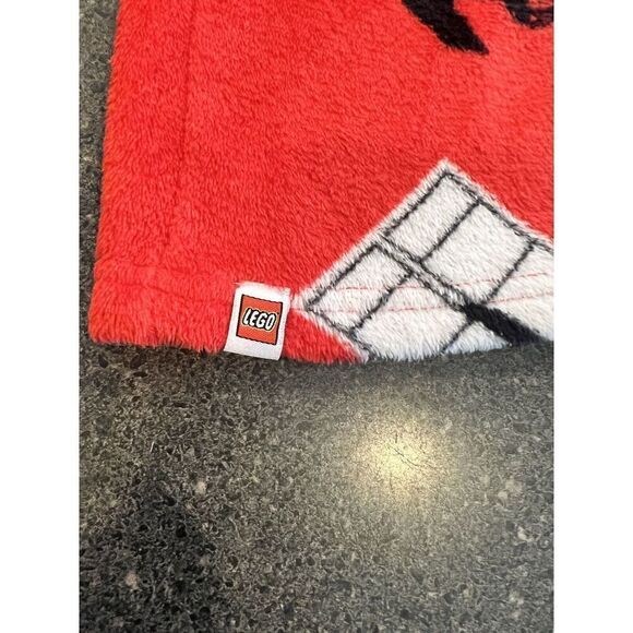 Lego Star Wars Kids Red Fleece Darth Vader Robe Red Sz L - Picture 3 of 11
